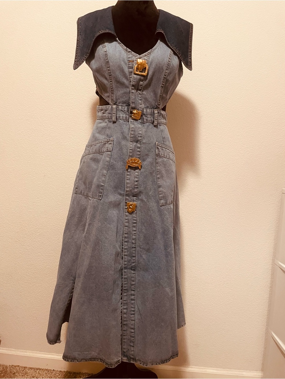 Stylish Blue Denim Dress with Button Details